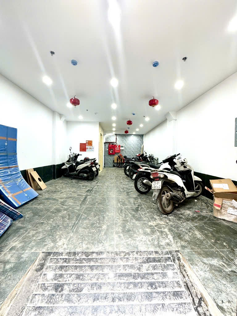 Bán CHDT BẠCH MAI 60m 12 PHÒNG KK, Thang máy - DÒNG TIỀN 700 tr/năm Gà đẻ trứng vàng. Chỉ hơn 13 tỷ 